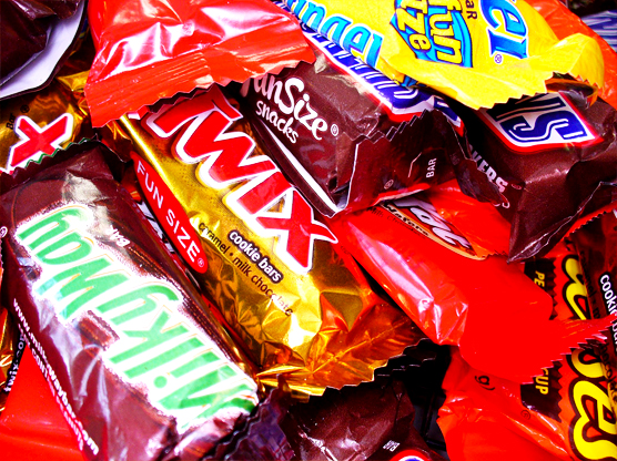 Candy Bars - Avoid This Foods If You're Trying to Lose Weight