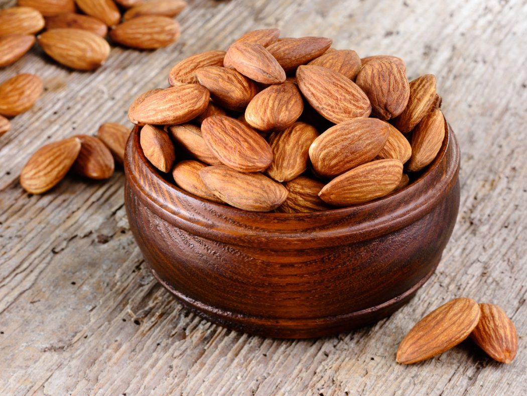 Eat Almonds to Lose Weight