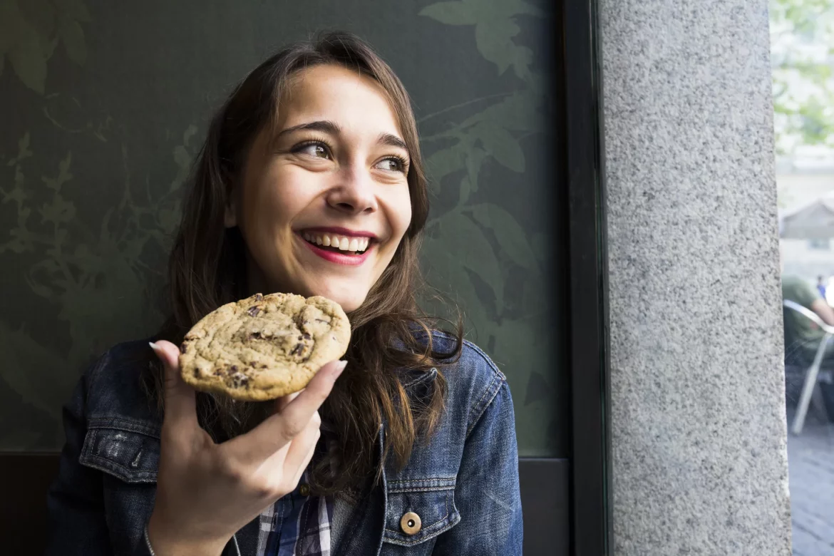 Can I Eat Cookies and Still Lose Weight?